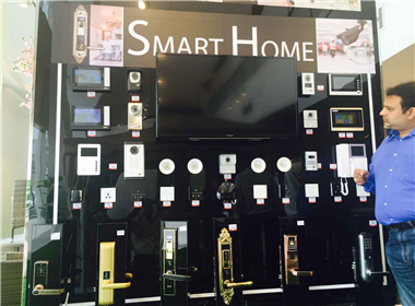 India client Walt supermarket display